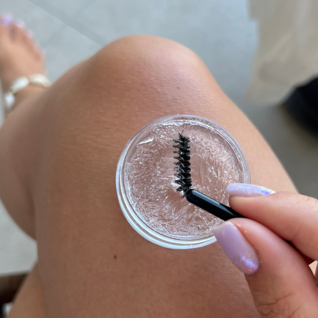Wenkbrauwgel Peachy Brow Balm incl. borsteltje